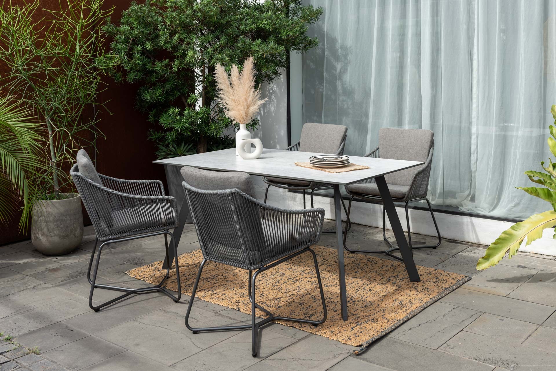 Nassau bistro set