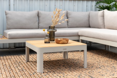 3. Portals sofa set, wcsh 8878, square table 72x72cm, 32h, ALU CSNM, TEA FSC, 2647400031 2697700043, 2647600053 (4)